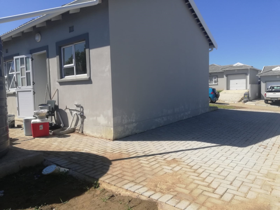 2 Bedroom Property for Sale in Gonubie North Eastern Cape